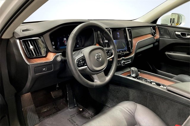 Certified 2023 Volvo XC60 B5 Plus image 15