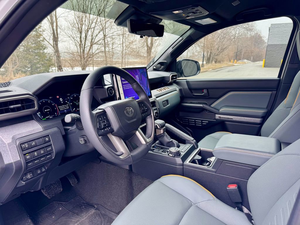 Used 2025 Toyota 4Runner Trailhunter image 8