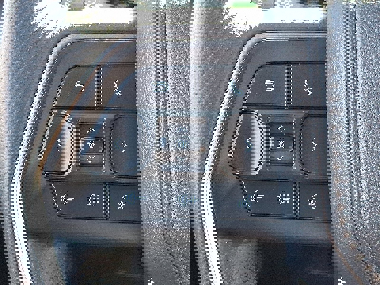 Used 2025 Toyota Tacoma TRD Off-Road image 20