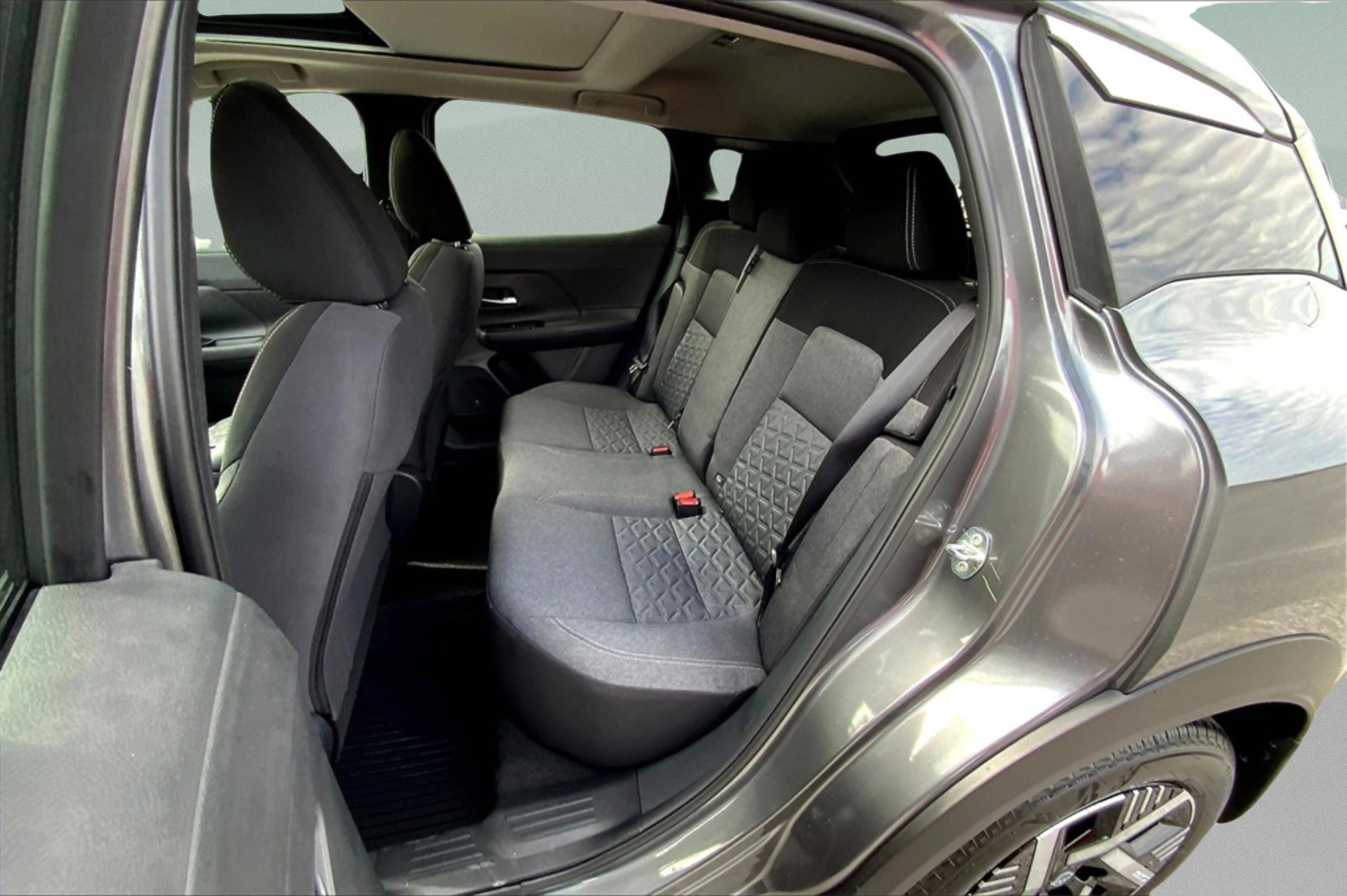 New 2025 Nissan Kicks SV w/ SV Premium Package image 11