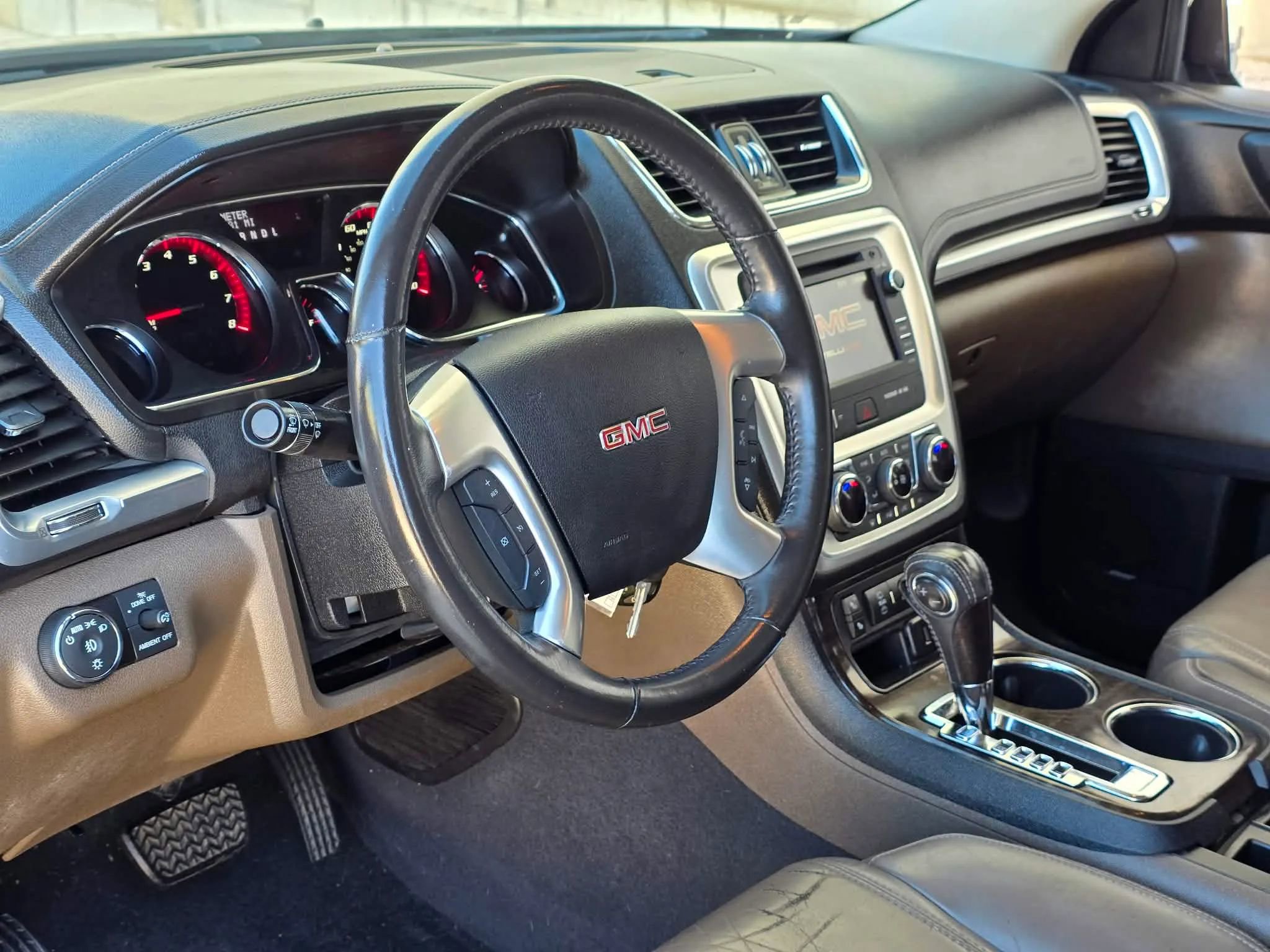 Used 2016 GMC Acadia SLT image 10