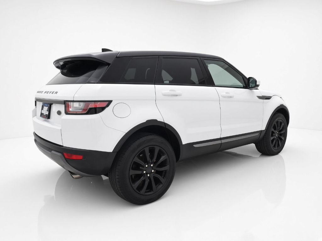 Used 2018 Land Rover Range Rover Evoque SE AWD/4WD image 8