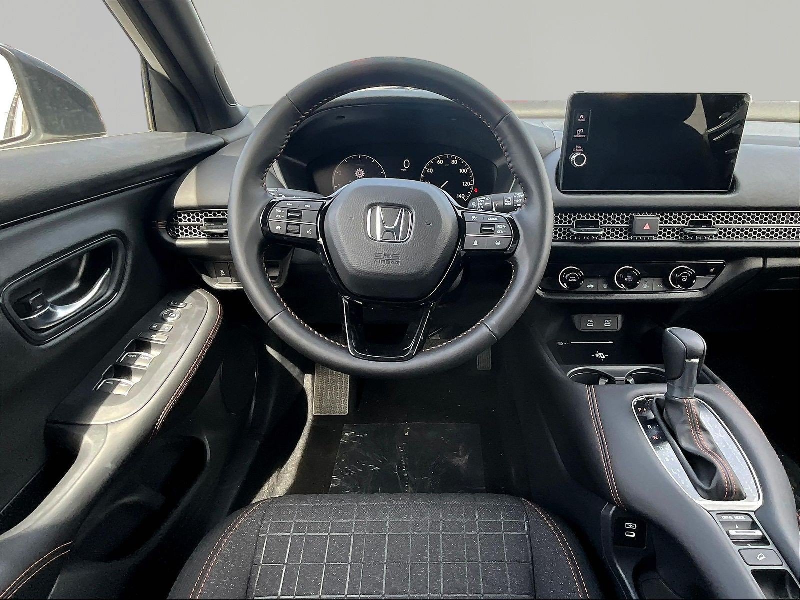 New 2026 Honda HR-V Sport image 9