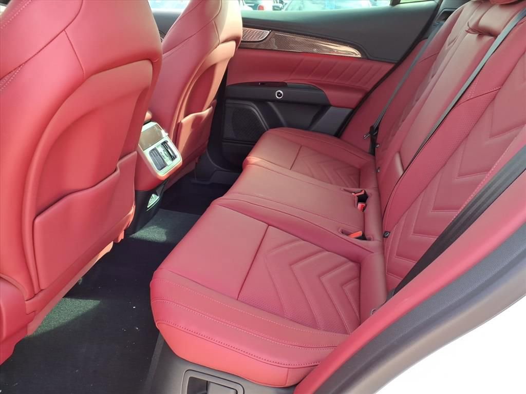 New 2026 Maserati Grecale Modena image 9