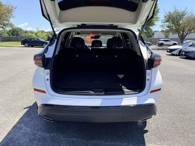 Certified 2024 Nissan Murano SV w/ SV Midnight Edition Package AWD/4WD image 12