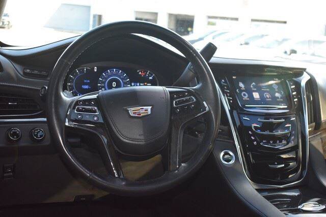 Used 2016 Cadillac Escalade Platinum AWD/4WD image 30