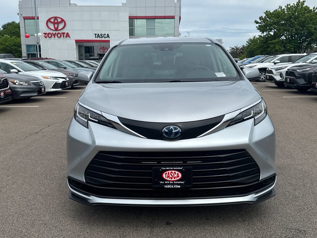 Used 2021 Toyota Sienna LE FWD video 2