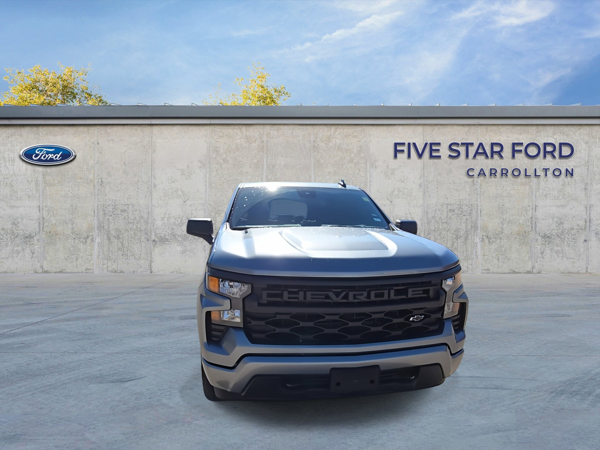 Used 2025 Chevrolet Silverado 1500 Custom w/ Turbomax Blackout Package image 4