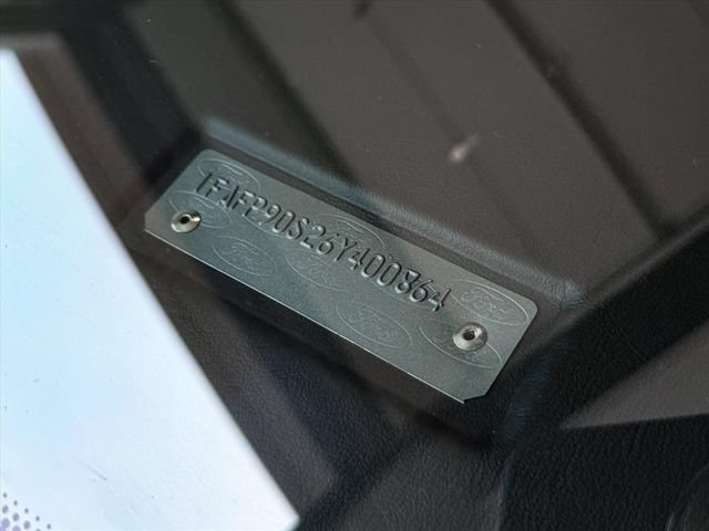 Used 2006 Ford GT RWD image 41