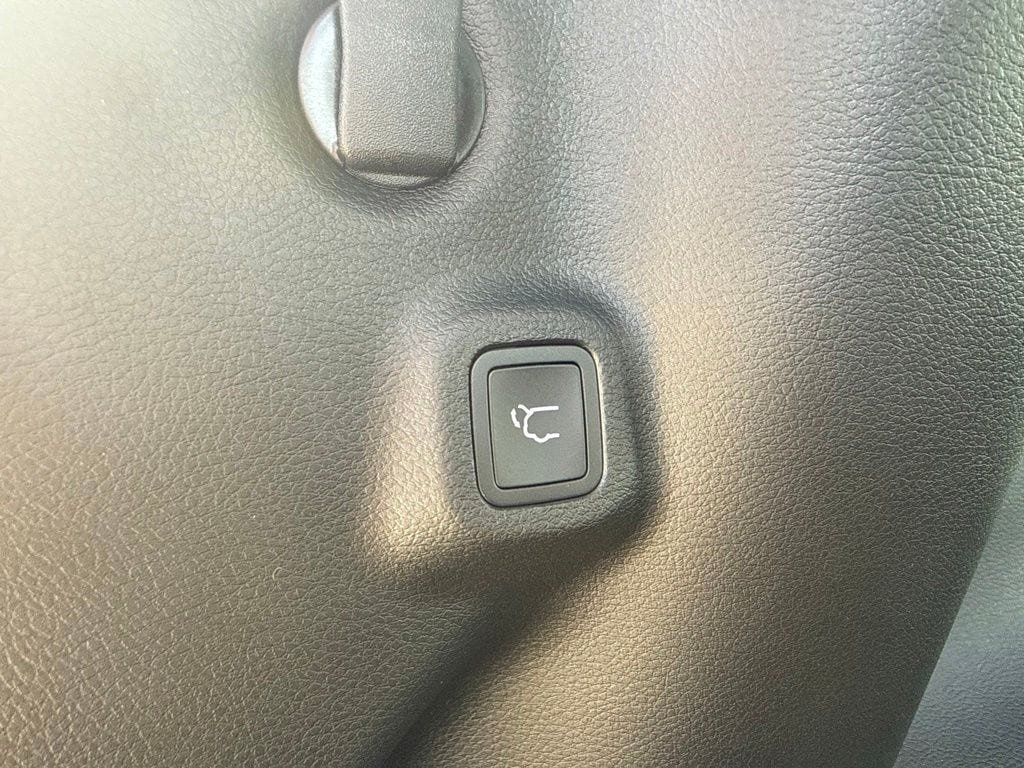 New 2026 Jeep Compass Limited AWD/4WD image 17
