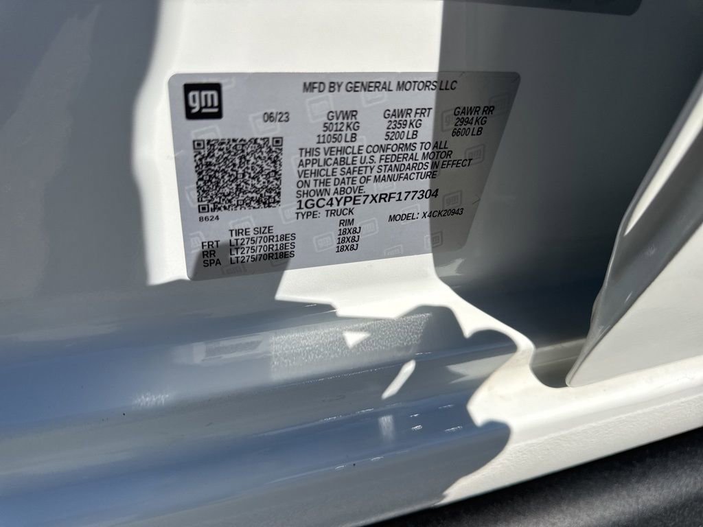 Used 2024 Chevrolet Silverado 2500 LTZ w/ LTZ Premium Package image 40