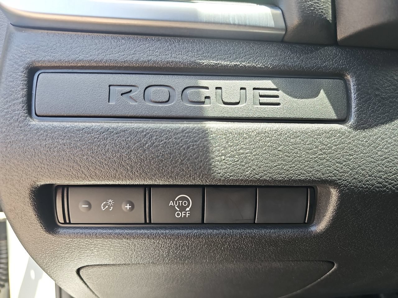 Certified 2024 Nissan Rogue S FWD image 24