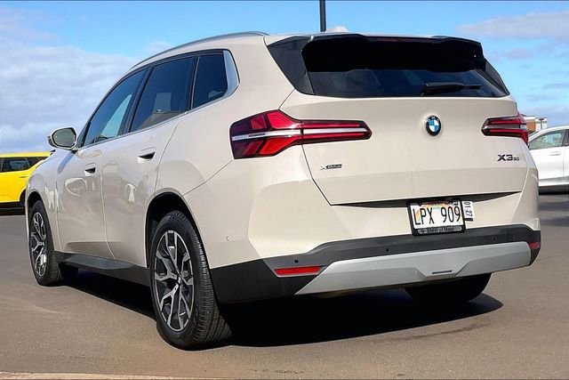 Certified 2025 BMW X3 xDrive30i w/ Premium Package image 10