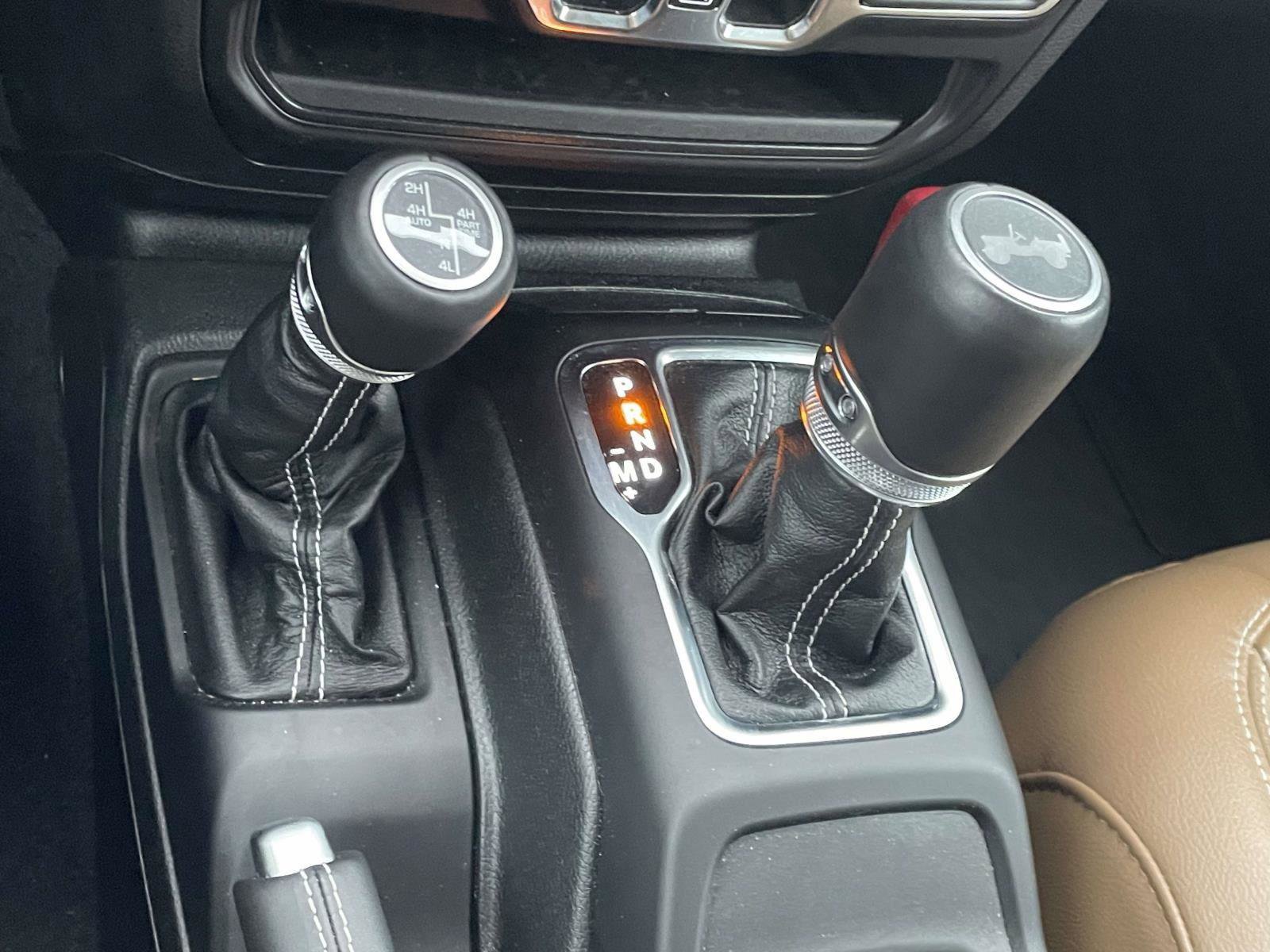 Certified 2023 Jeep Wrangler Sahara w/ Cold Weather Group image 12