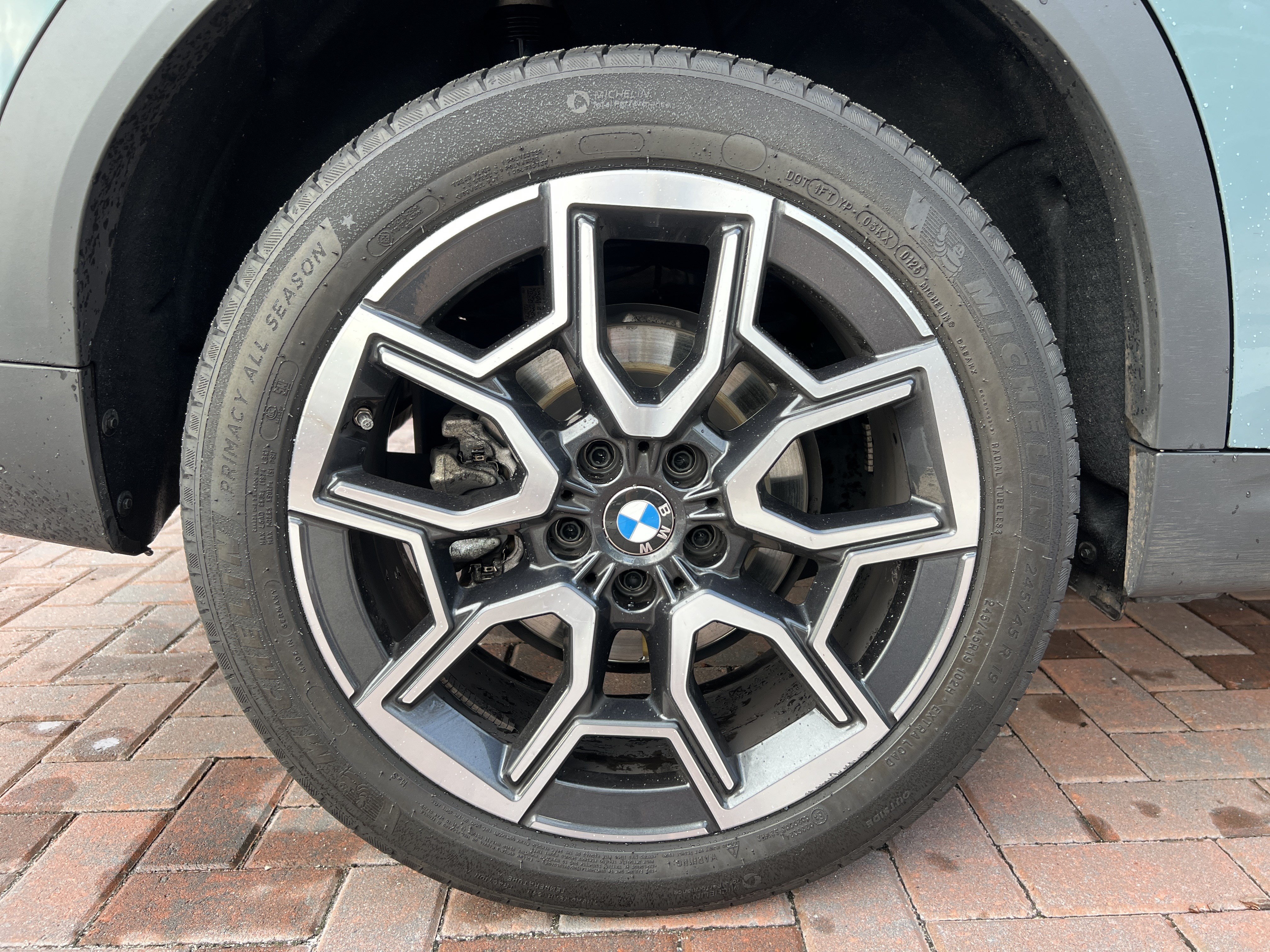 Certified 2025 BMW X2 xDrive28i AWD/4WD image 13