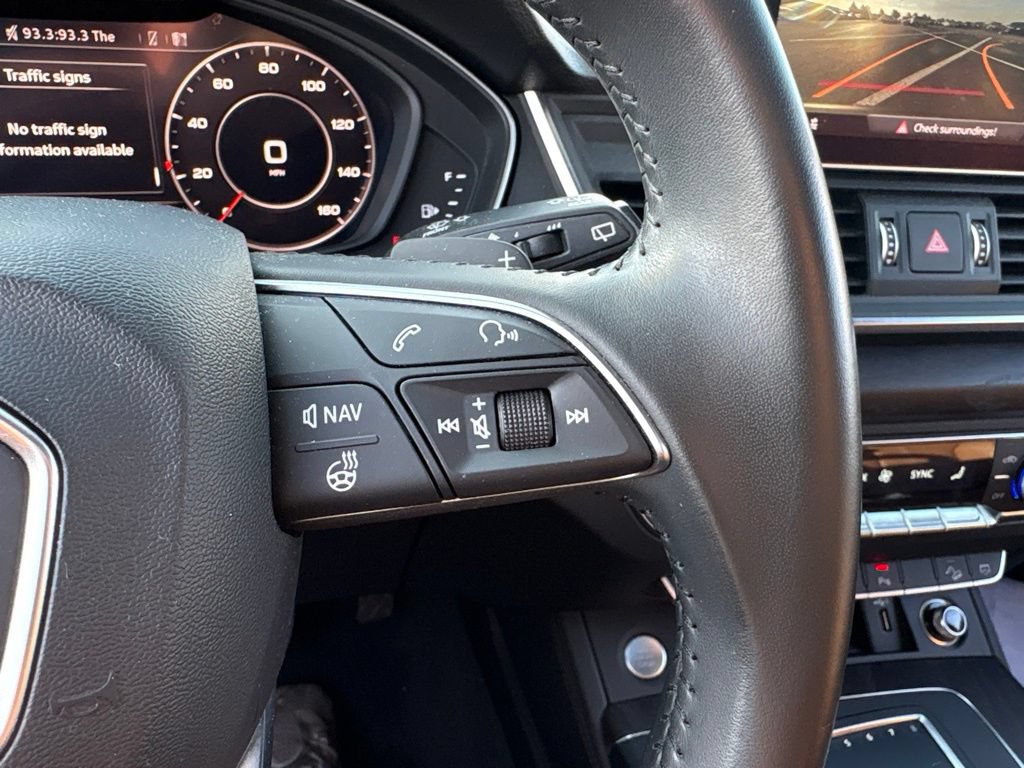 Used 2020 Audi Q5 Prestige w/ Prestige Package AWD/4WD image 23