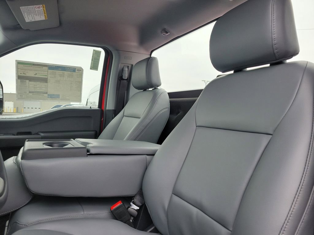 New 2026 Ford F250 XL w/ XL Off-Road Package image 18