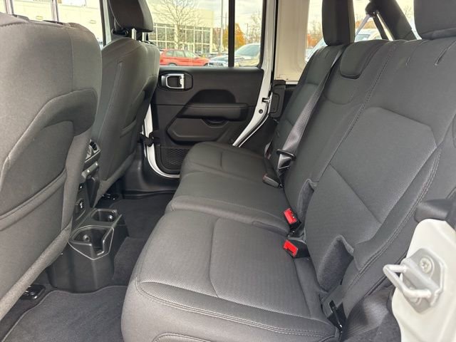 Used 2022 Jeep Wrangler Unlimited Sahara w/ LED Lighting Group image 22