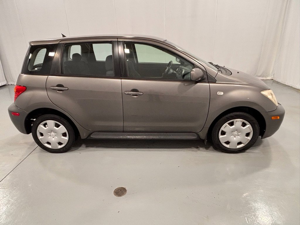 Used 2005 Scion xA image 4