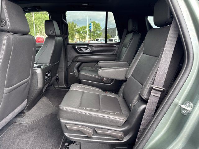 Used 2024 Chevrolet Tahoe Z71 w/ Luxury Package AWD/4WD image 22