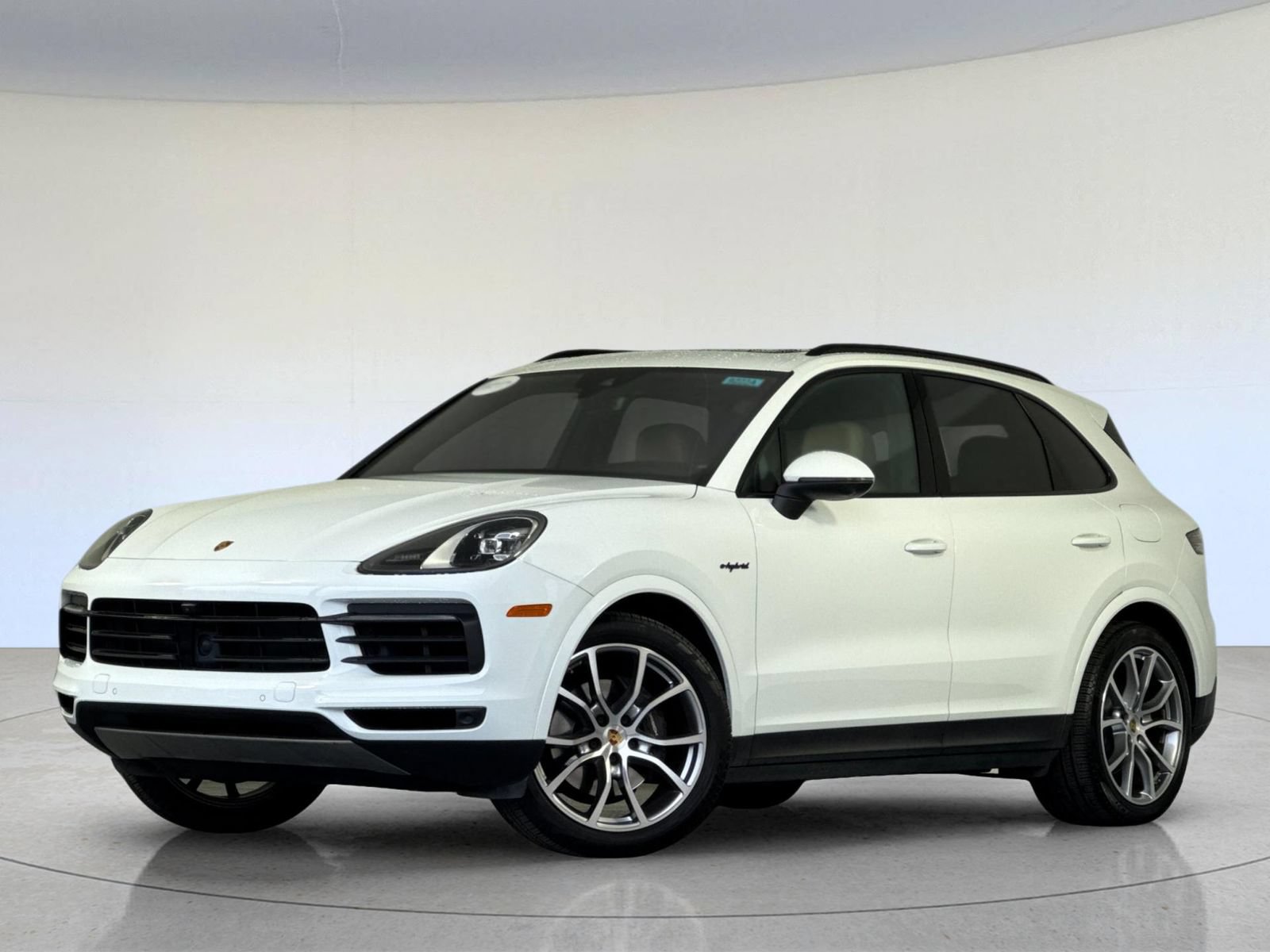 Certified 2022 Porsche Cayenne E-Hybrid AWD/4WD image 1