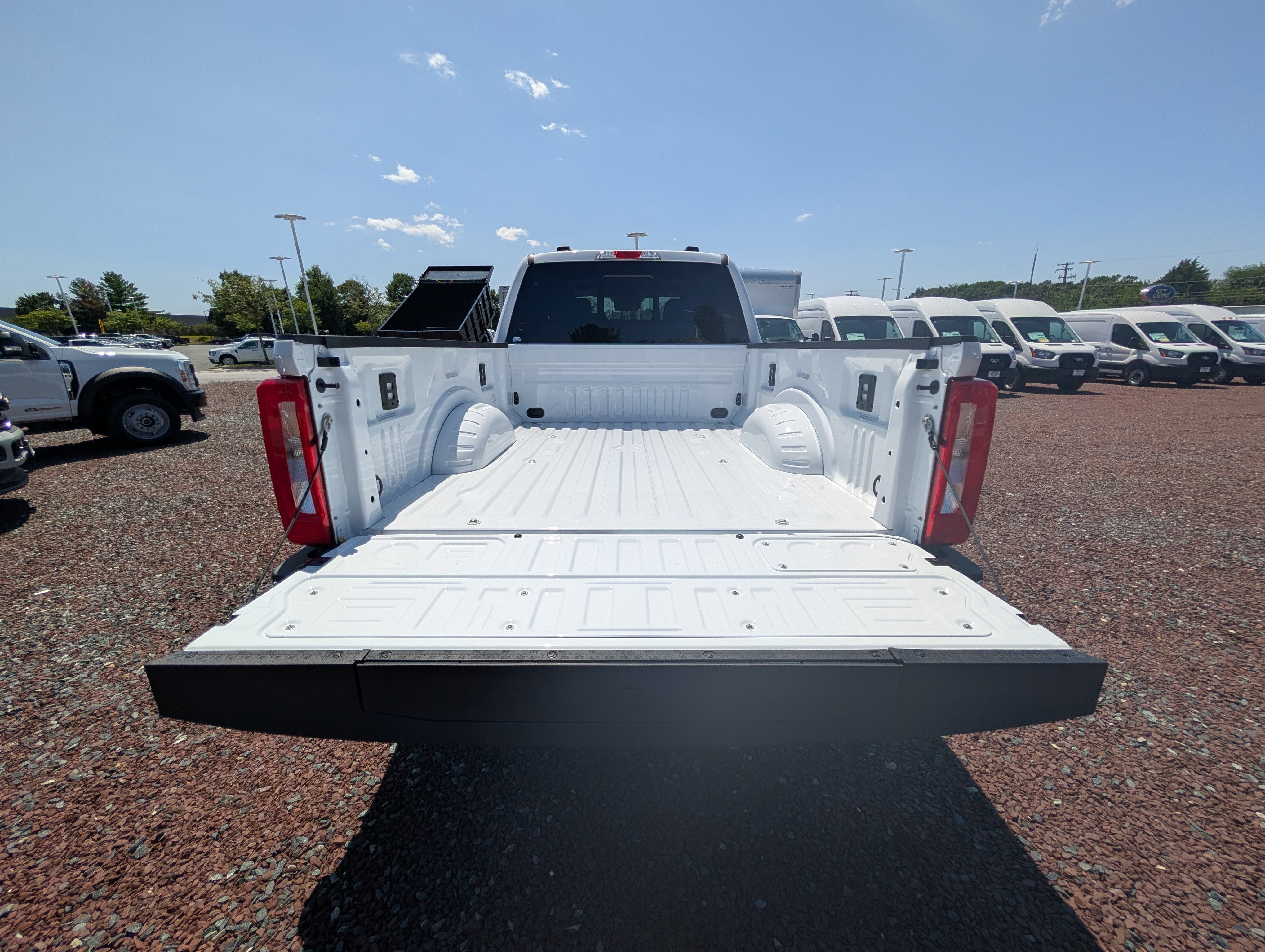 New 2026 Ford F250 XLT w/ FX4 Off-Road Package AWD/4WD image 8