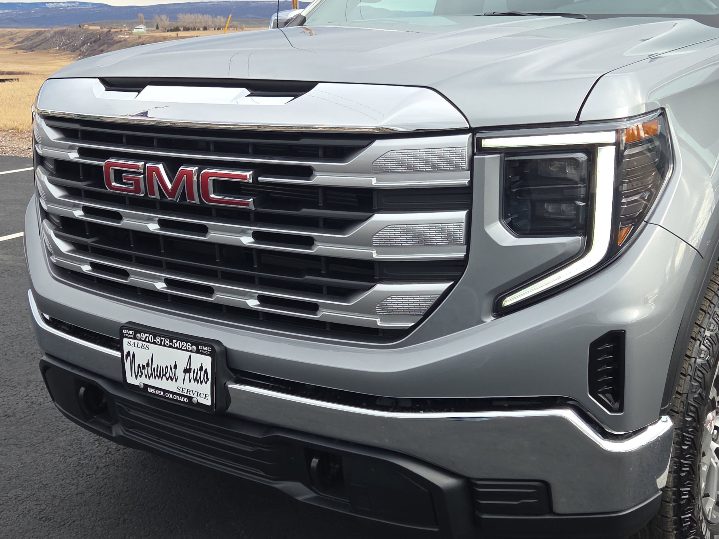 New 2026 GMC Sierra 1500 SLE w/ X31 Off-Road Package AWD/4WD image 19
