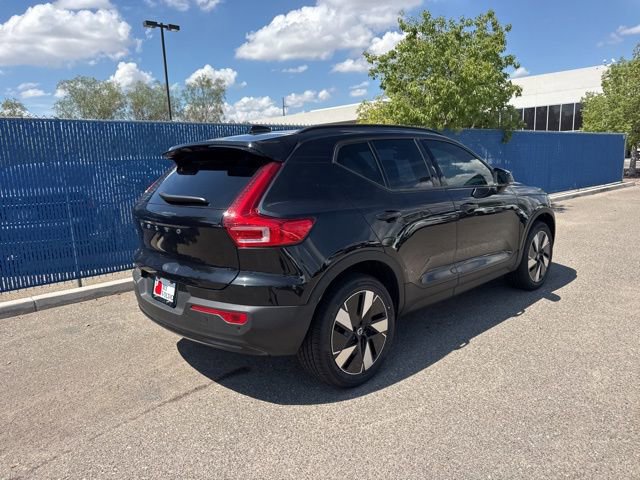 New 2025 Volvo EX40 Core w/ Climate Package AWD/4WD image 5