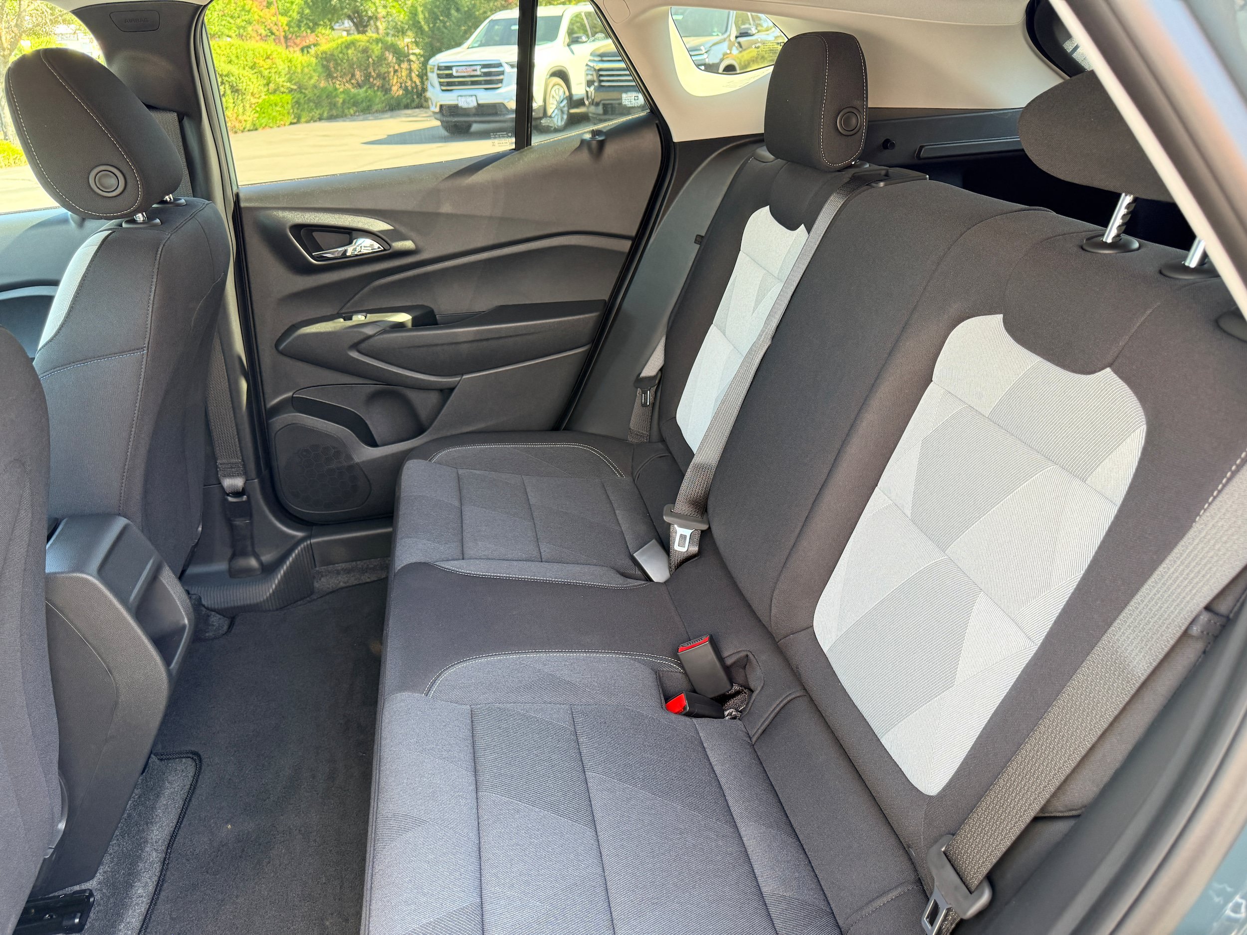 New 2026 Chevrolet Trax LS w/ LS Convenience Package FWD image 8