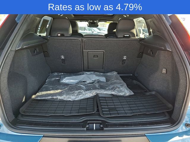 Certified 2023 Volvo XC40 B5 Plus w/ Driver Assist Package image 29