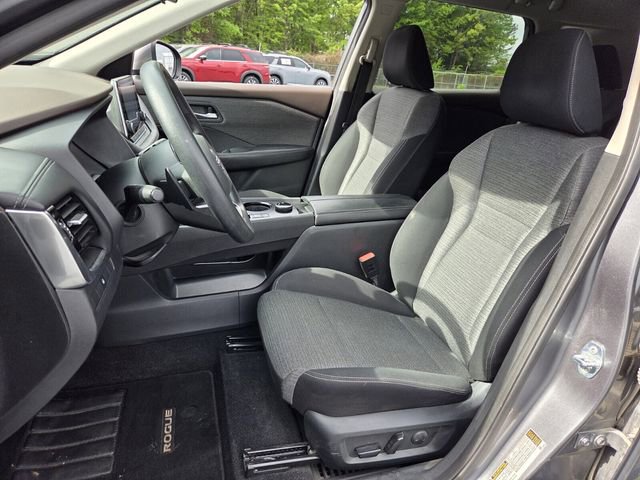Certified 2022 Nissan Rogue SV image 9