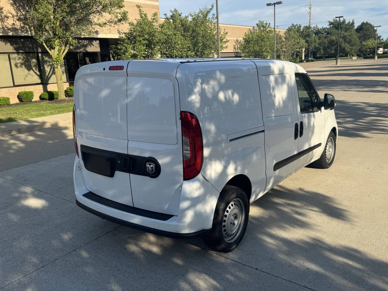 Used 2022 RAM ProMaster City Tradesman FWD image 5