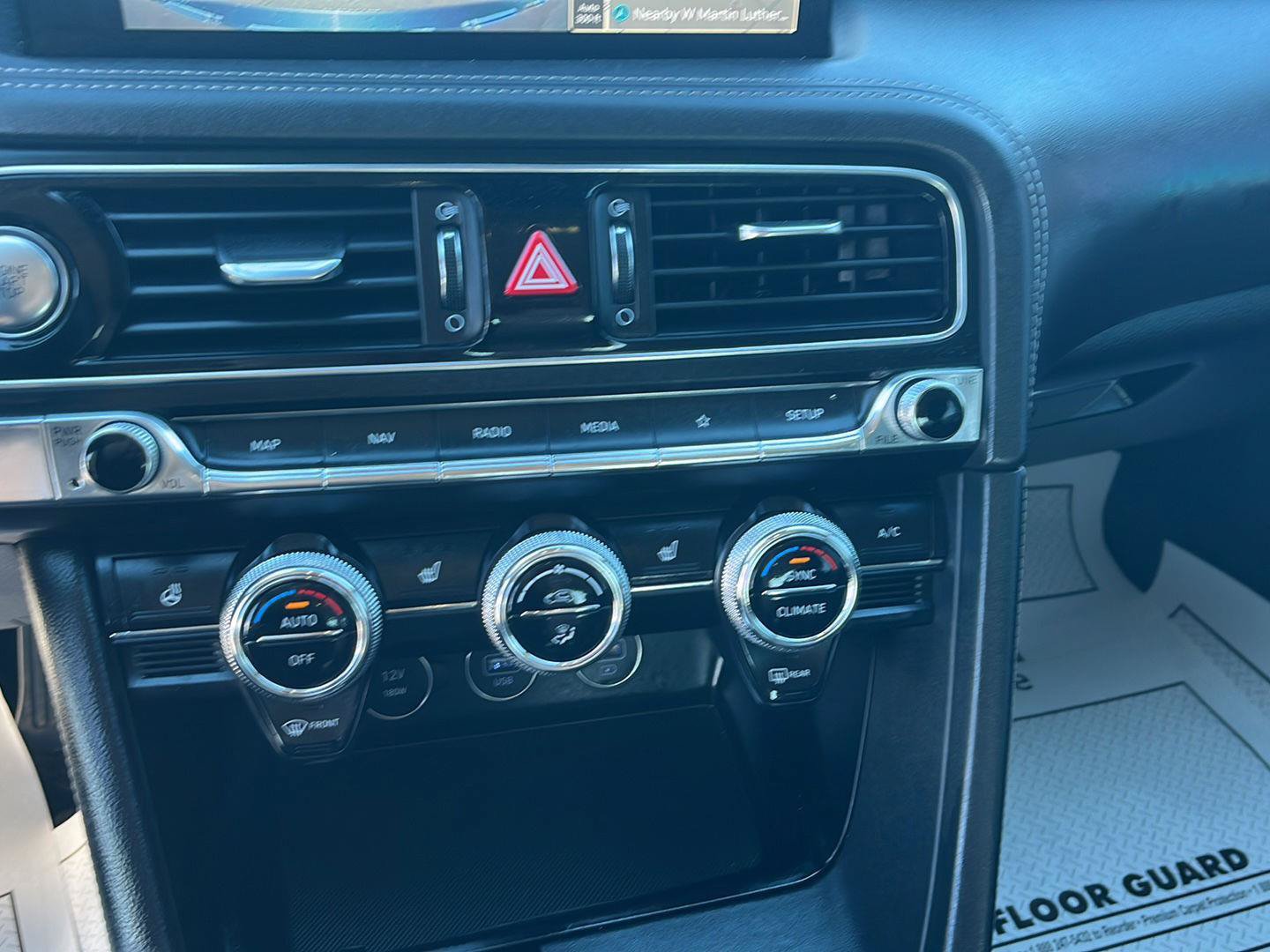 Used 2023 Genesis G70 2.0T AWD/4WD image 15