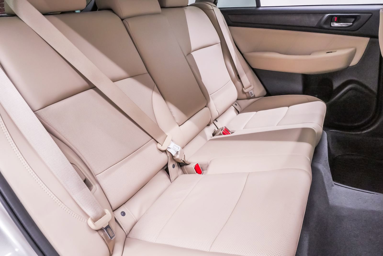 Used 2018 Subaru Outback 3.6R Limited image 12