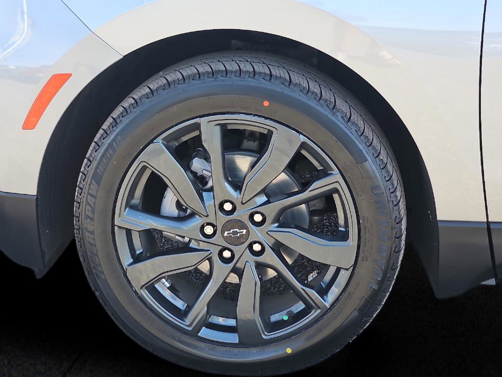 Used 2023 Chevrolet Equinox RS image 8
