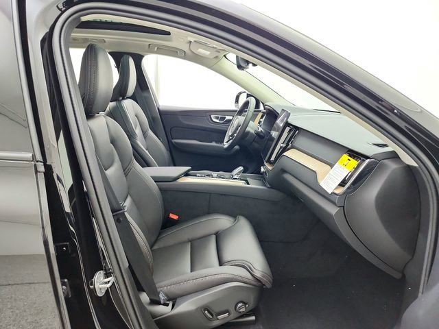 New 2026 Volvo XC60 B5 Ultra w/ Climate Package image 18