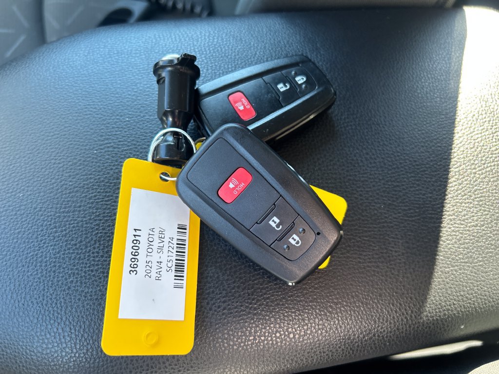 Certified 2025 Toyota RAV4 XLE AWD/4WD image 24