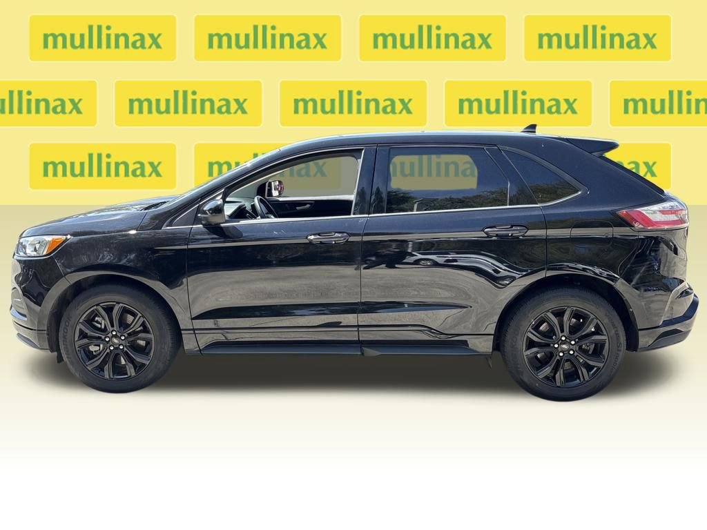 Used 2024 Ford Edge SE w/ Black Appearance Package image 10