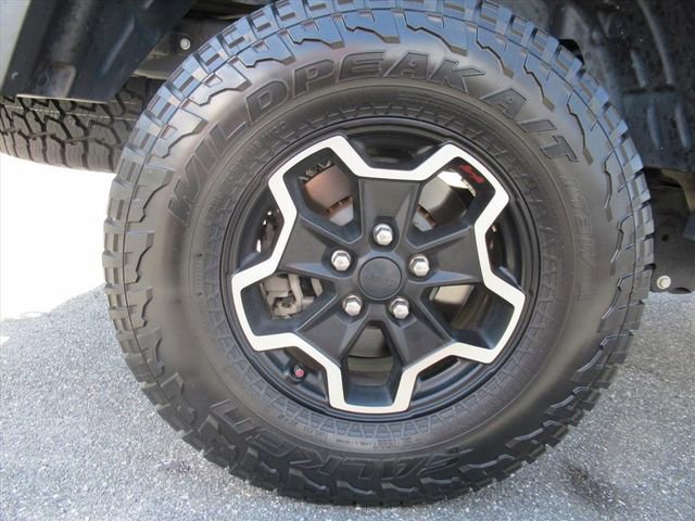 Used 2020 Jeep Gladiator Rubicon w/ Dual Top Group image 5