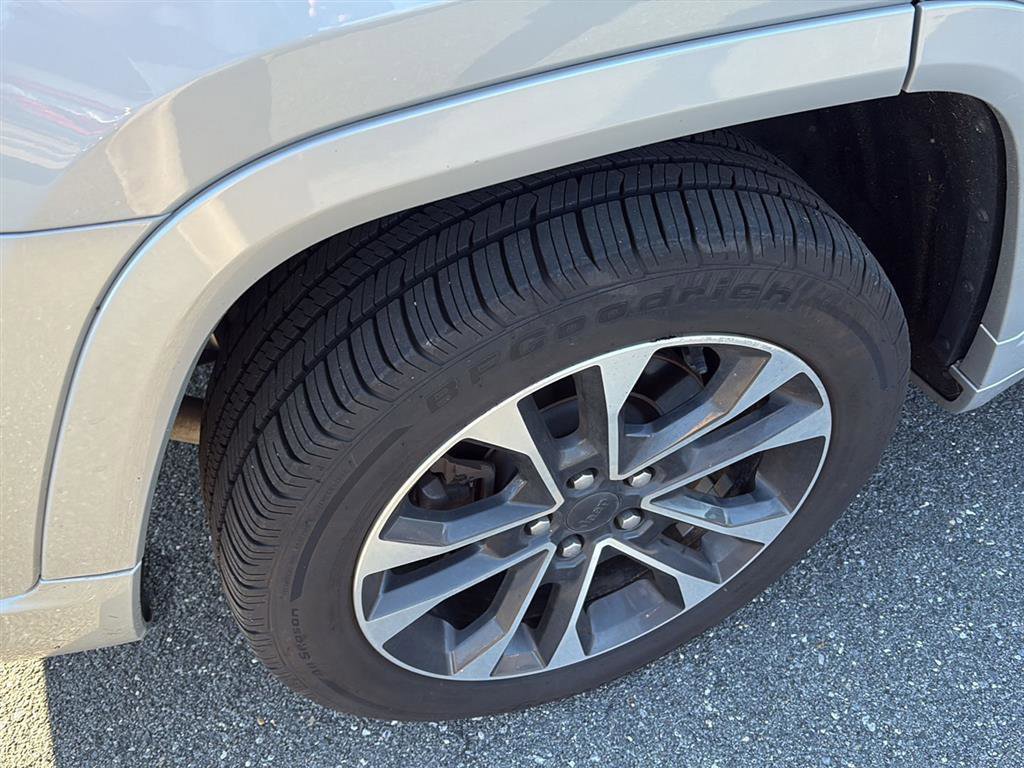 Certified 2021 Jeep Grand Cherokee L Overland image 10