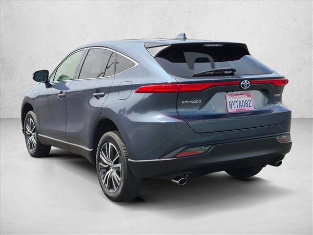 Certified 2021 Toyota Venza LE w/ Carpet Mat Package (TMS) AWD/4WD image 8