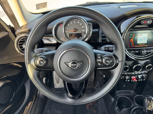 Used 2021 MINI Cooper 4-Door Hardtop FWD image 21