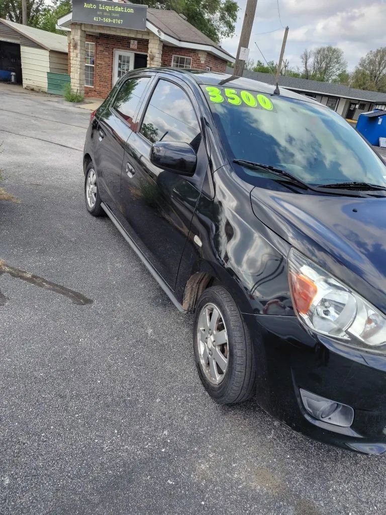 Used 2014 Mitsubishi Mirage DE image 2