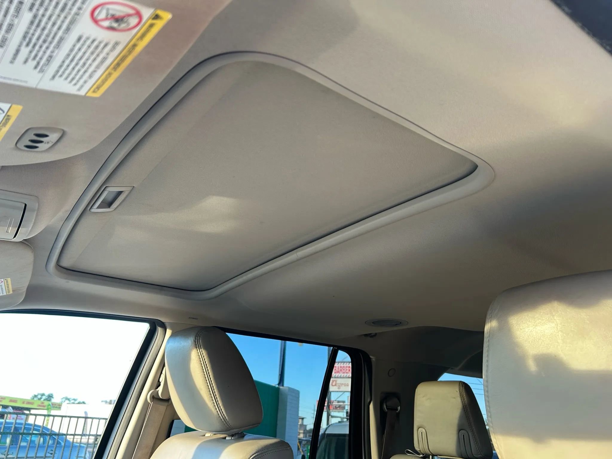 Used 2017 Lincoln Navigator Select RWD image 26