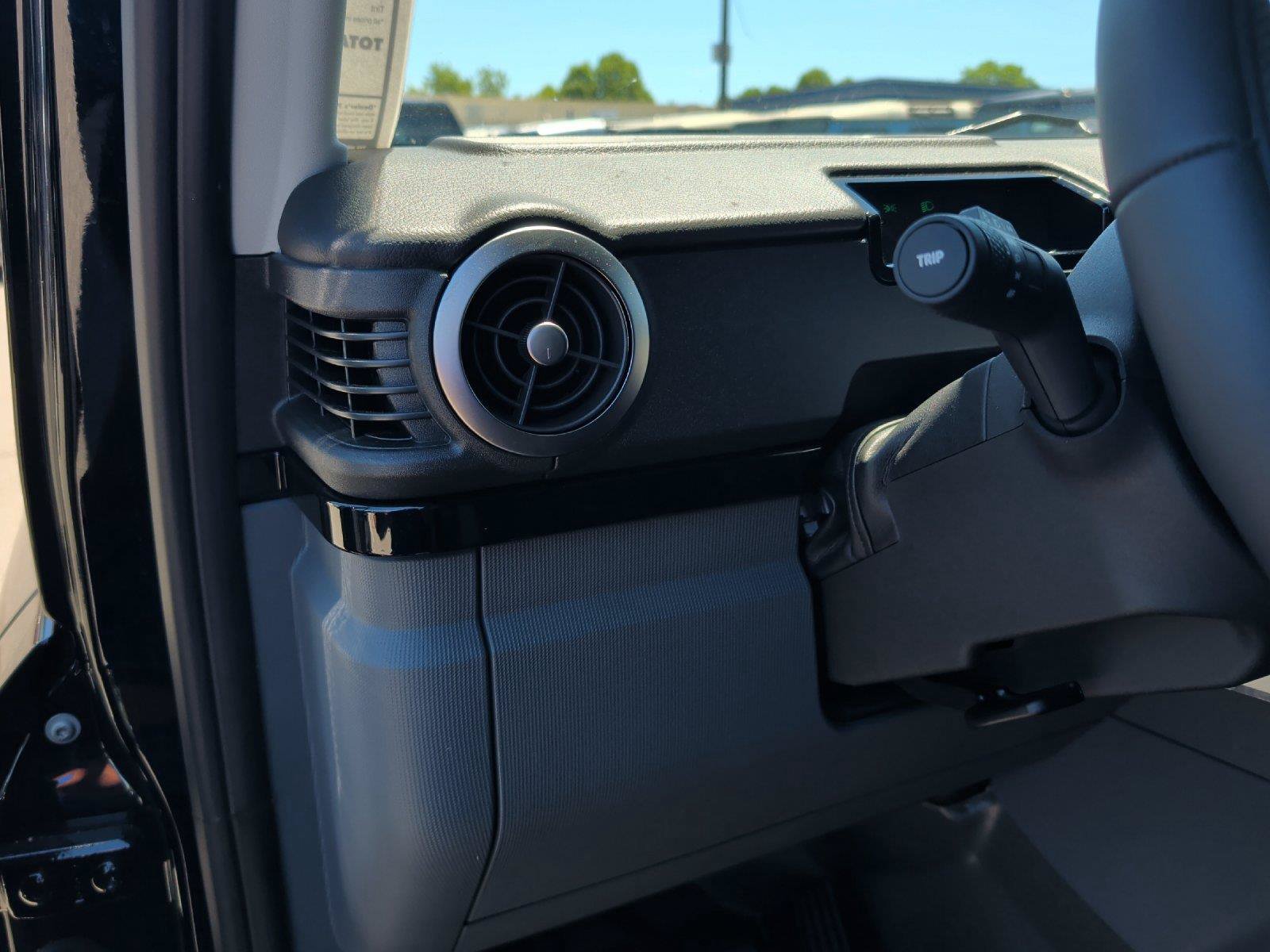 New 2025 INEOS Grenadier Station Wagon AWD/4WD image 17