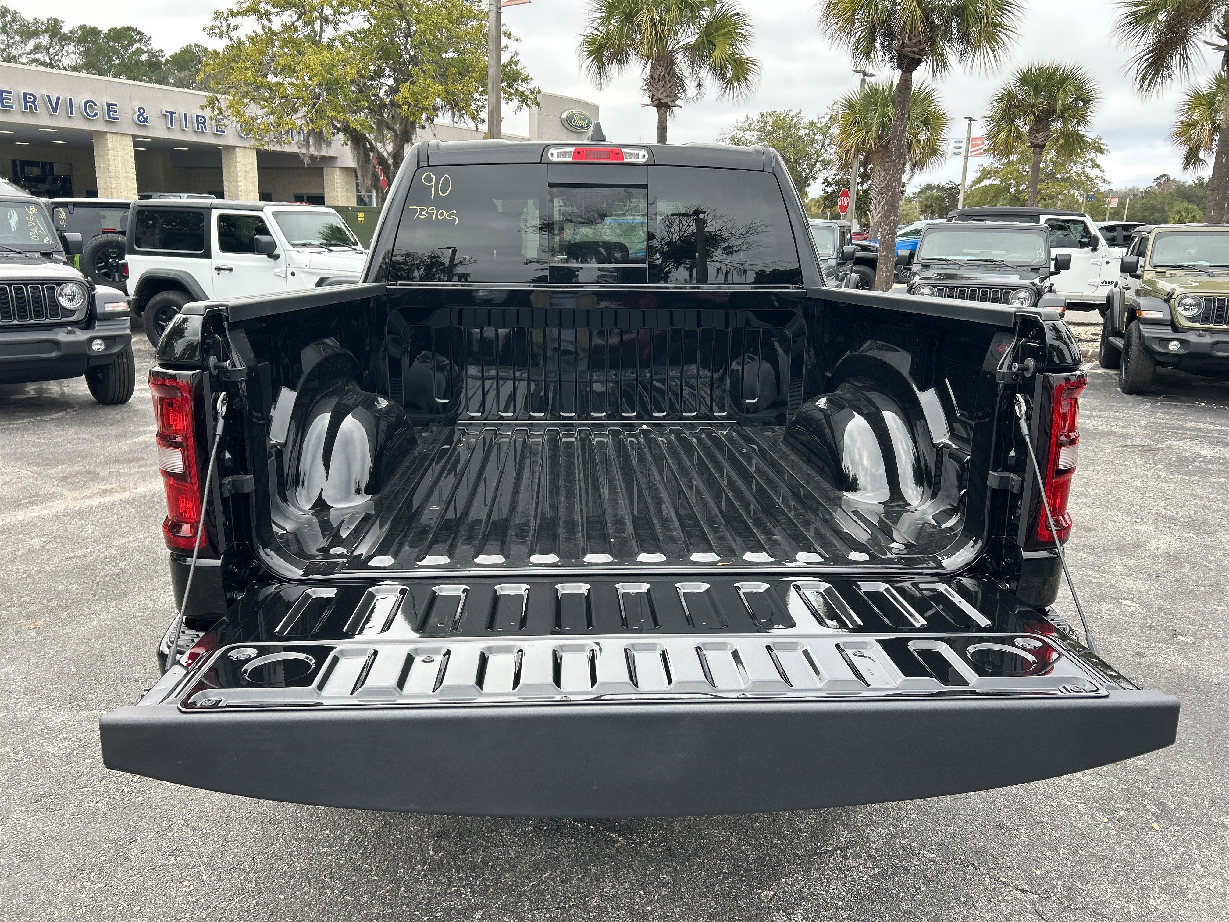 New 2026 RAM 1500 Big Horn w/ Night Edition image 7