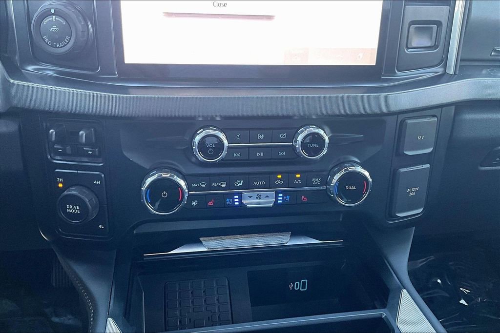 Used 2024 Ford F350 Platinum w/ FX4 Off-Road Package image 17