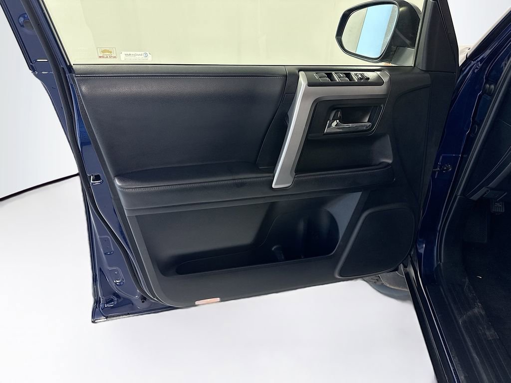 Used 2020 Toyota 4Runner SR5 image 26