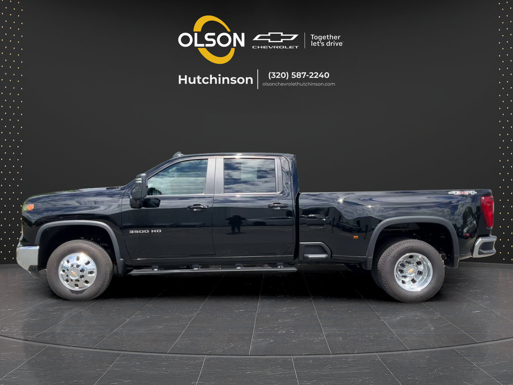 Used 2026 Chevrolet Silverado 3500 LT w/ All Star Edition AWD/4WD image 2