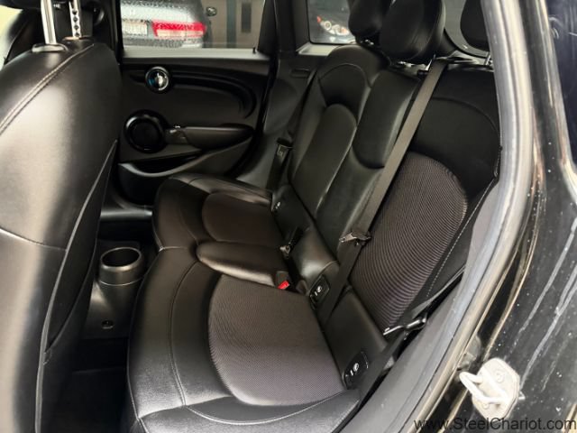Used 2015 MINI Cooper 4-Door Hardtop FWD image 12